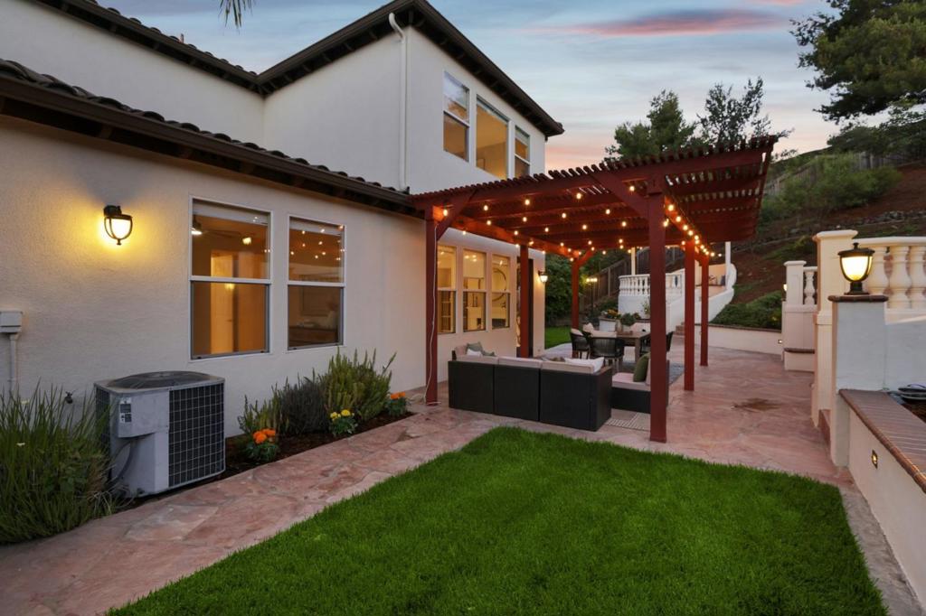 main property photo 89