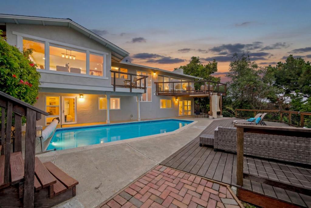 main property photo 57