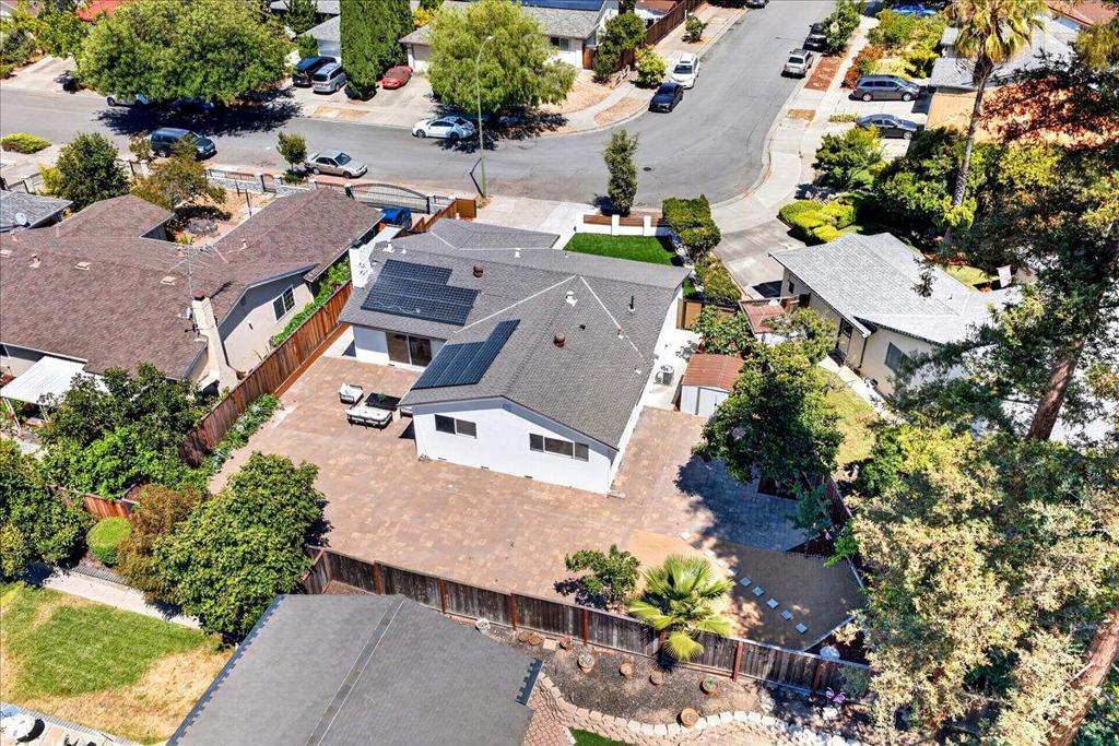 main property photo 49
