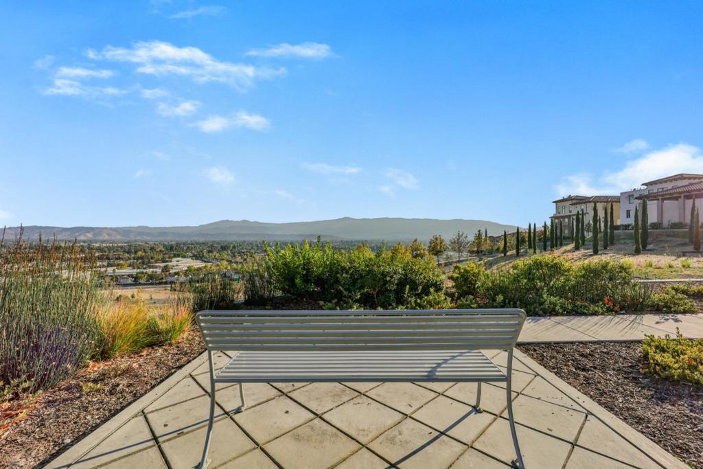 main property photo 59