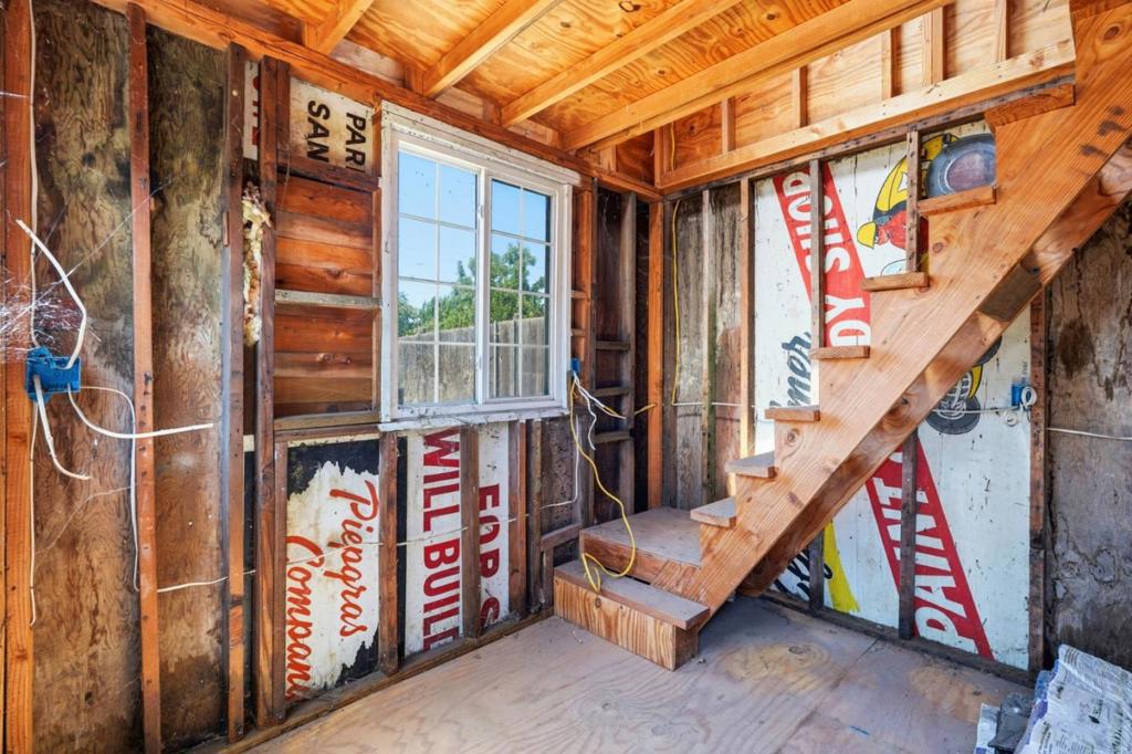 main property photo 51