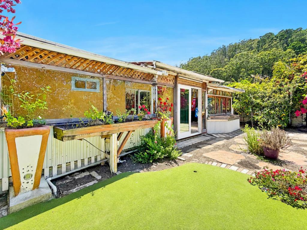main property photo 24