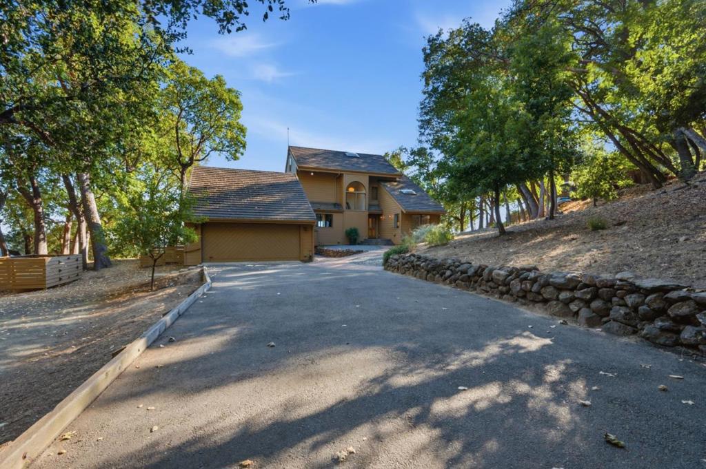 main property photo 58