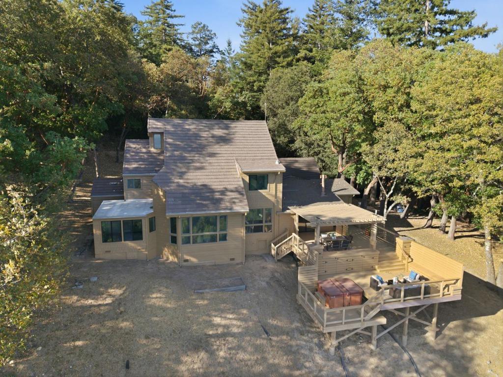 main property photo 70