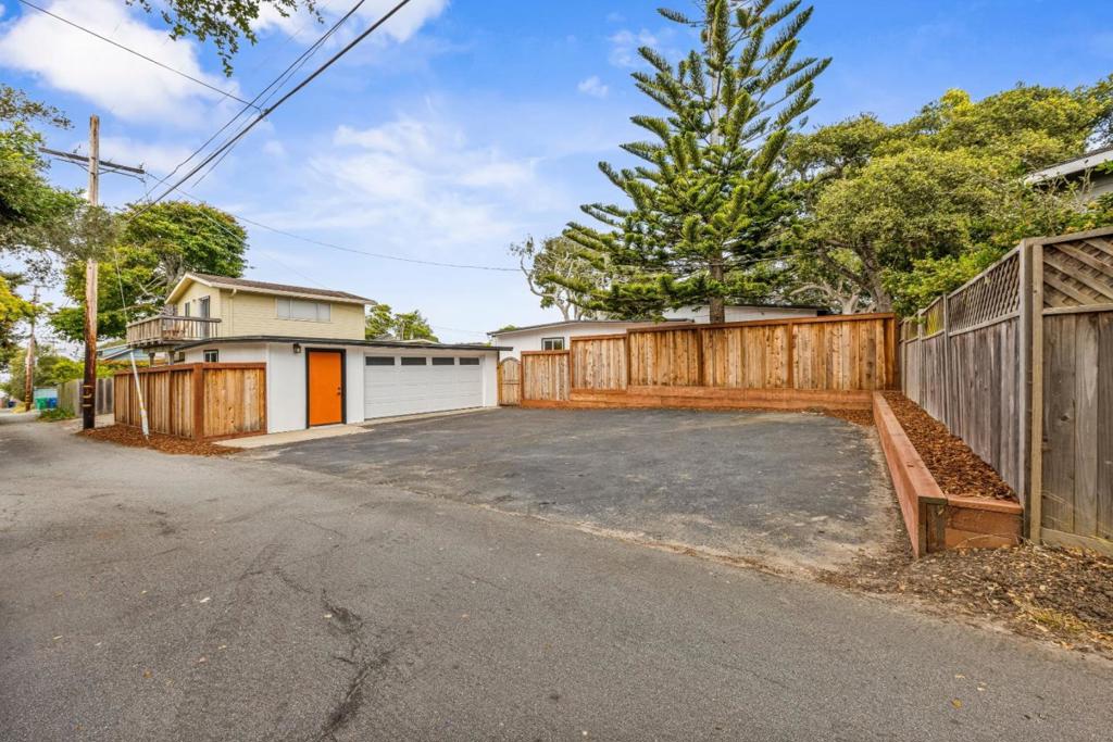 main property photo 53