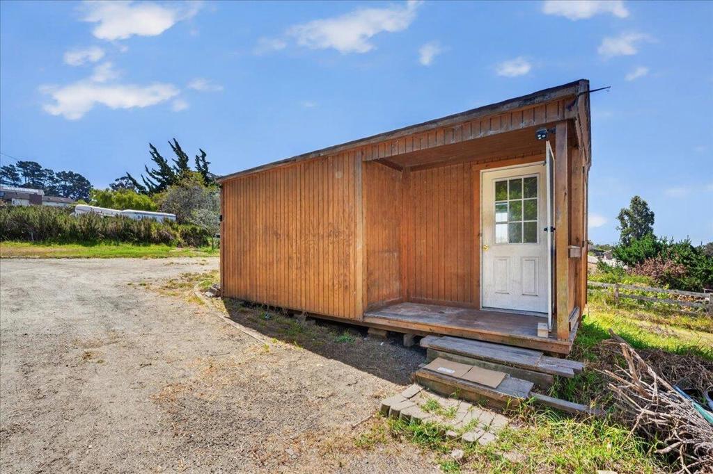 main property photo 37