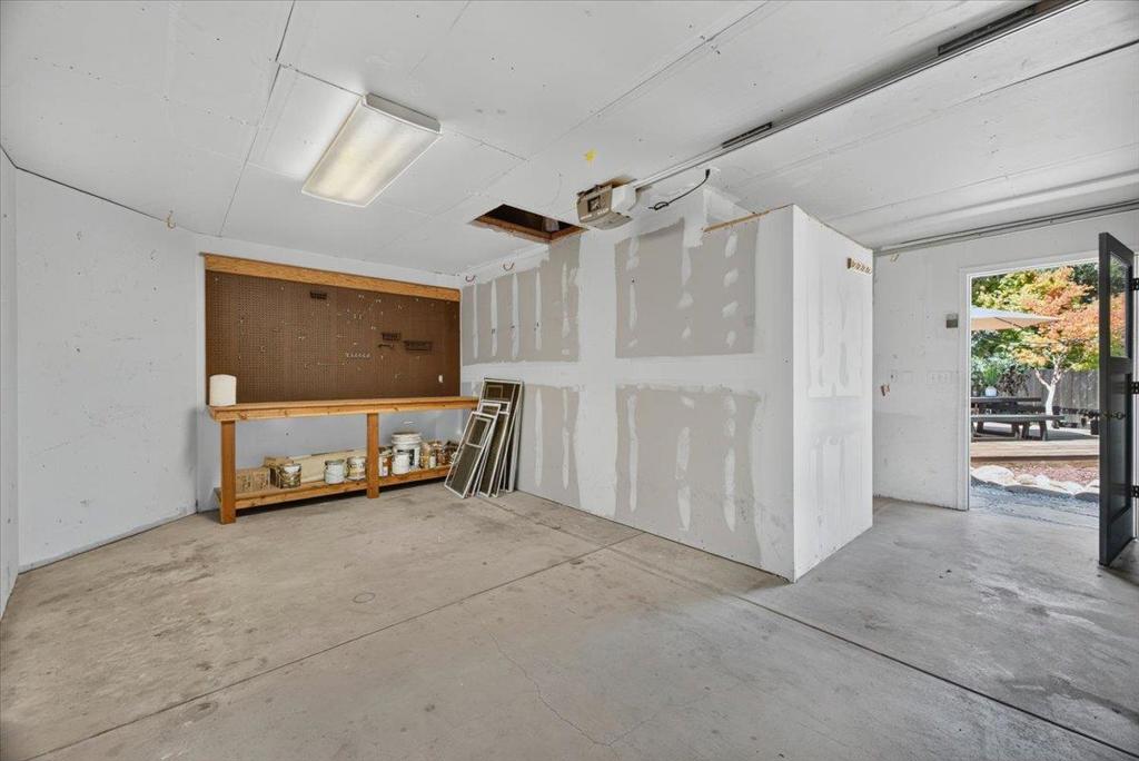 main property photo 58