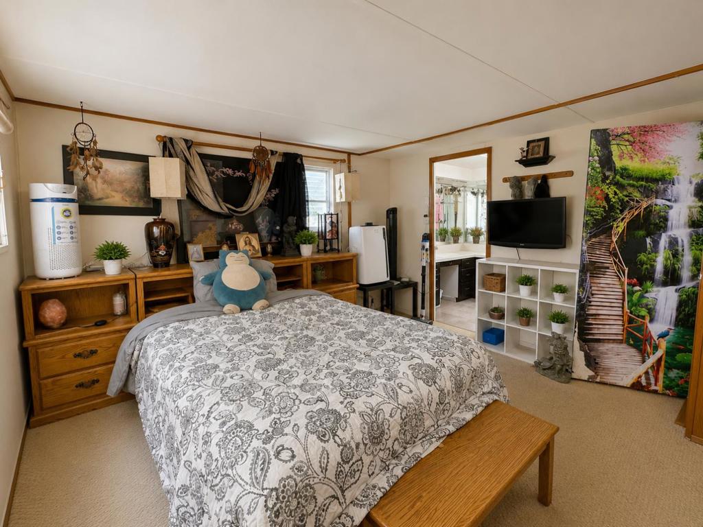 main property photo 14