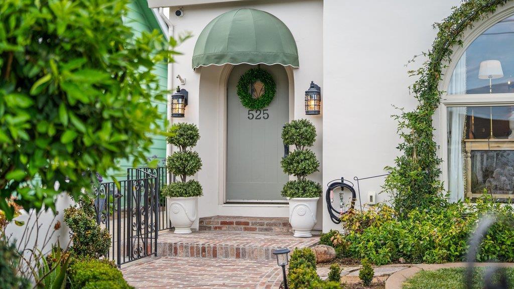 main property photo 6