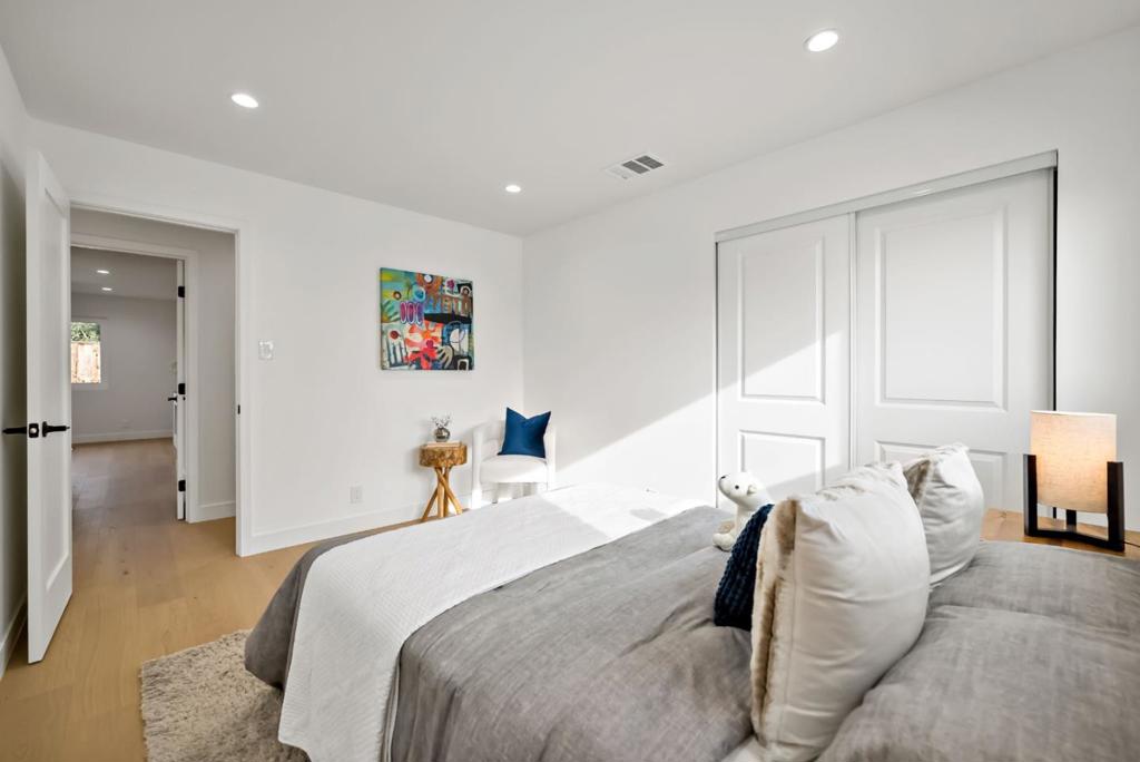 main property photo 67