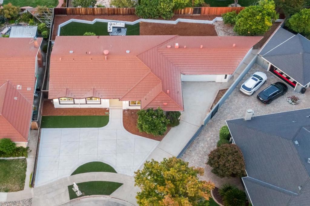 main property photo 73