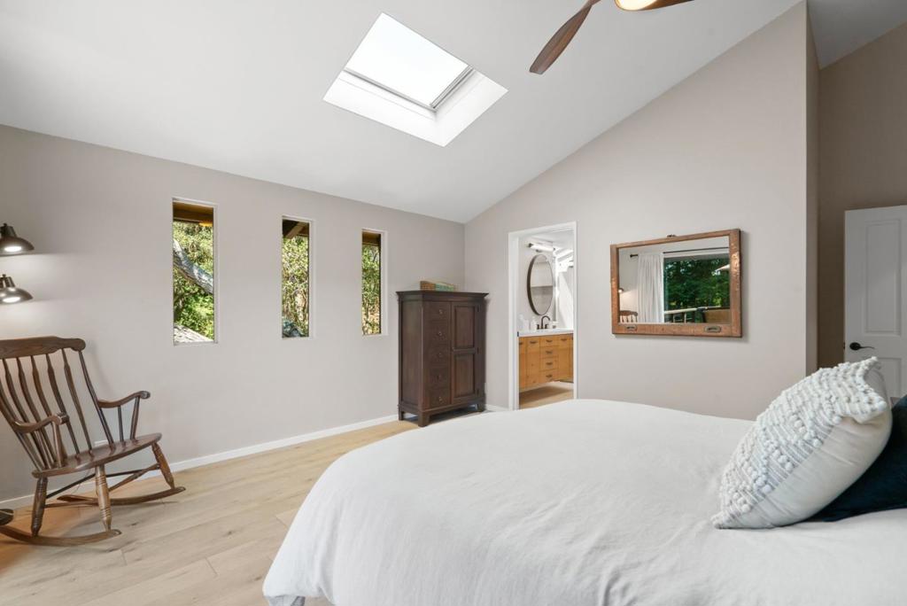 main property photo 74