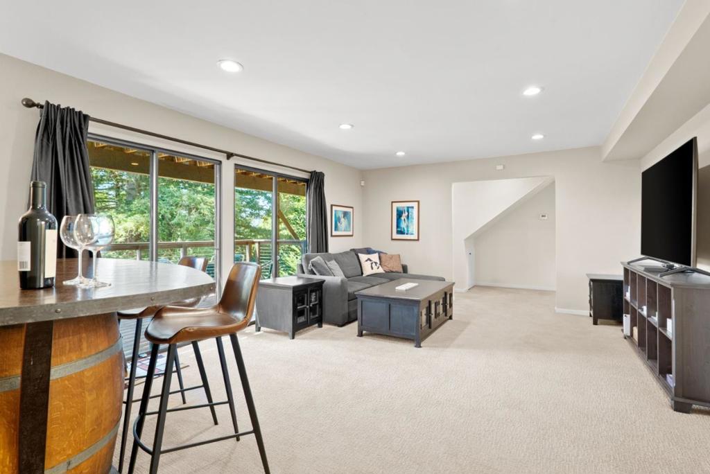 main property photo 82