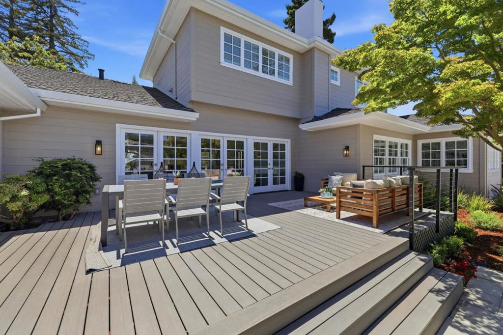 main property photo 74