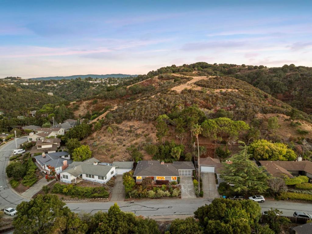 main property photo 81