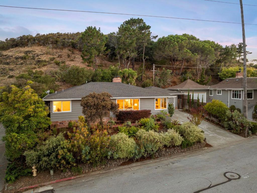 main property photo 82