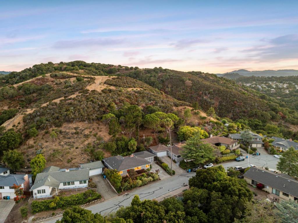 main property photo 83