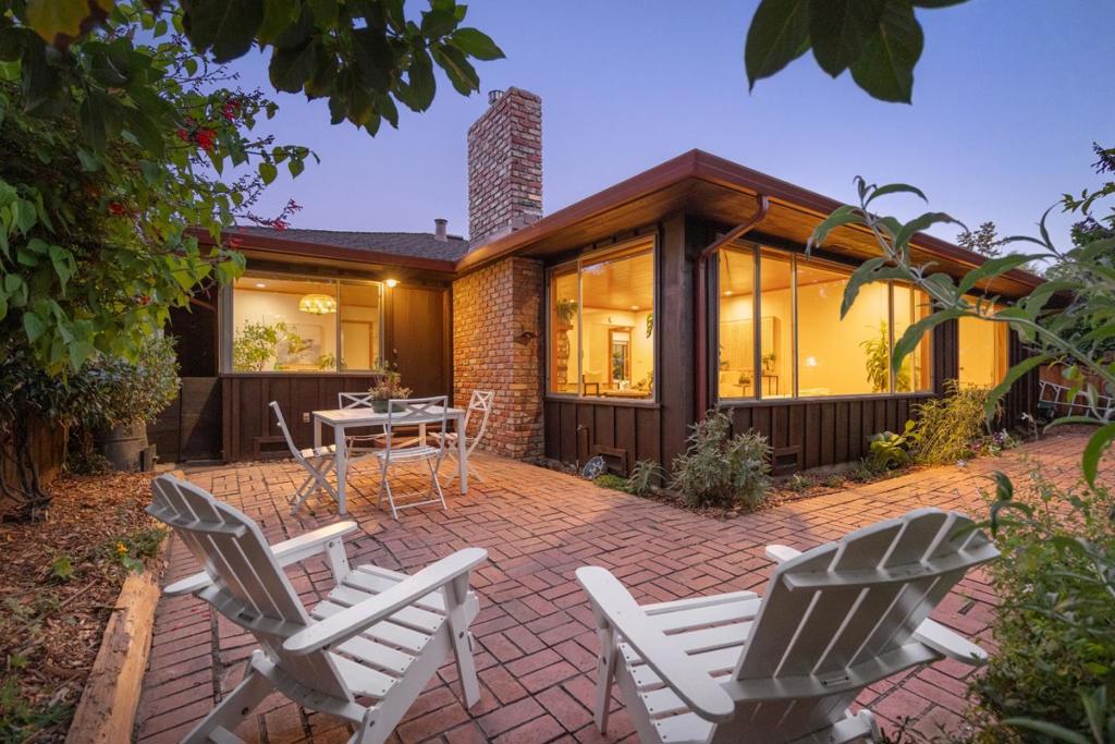 main property photo 64