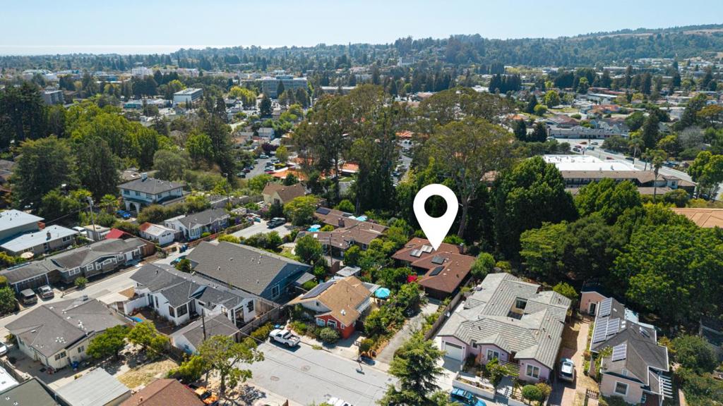 main property photo 67