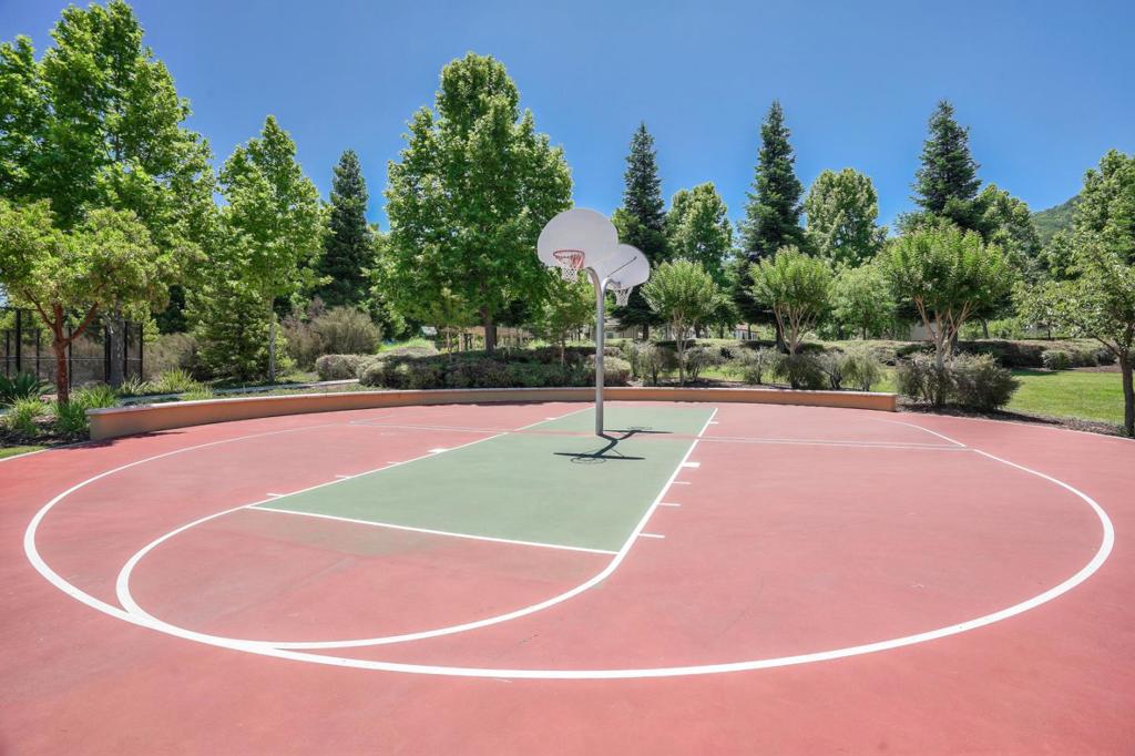 main property photo 79