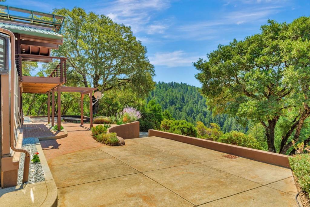 main property photo 58