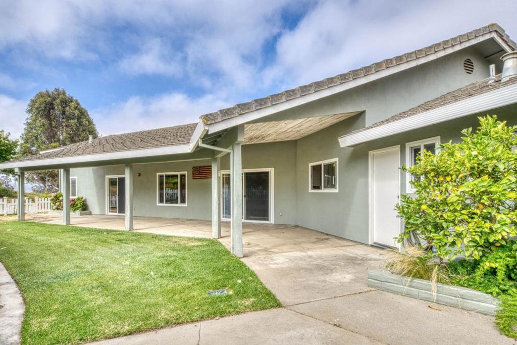 main property photo 17