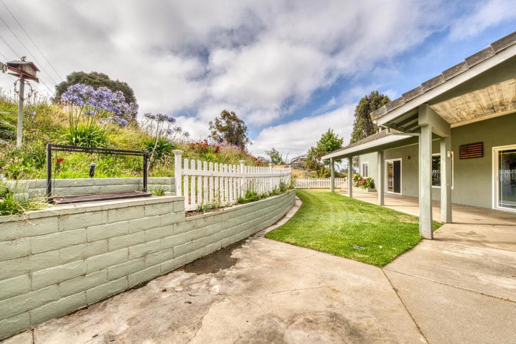 main property photo 18