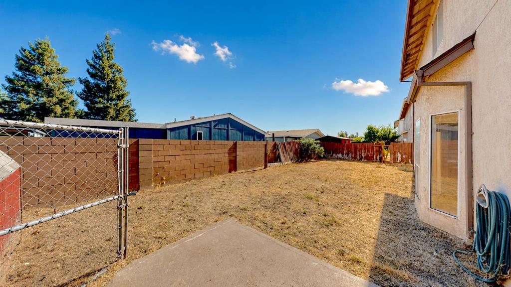 main property photo 59