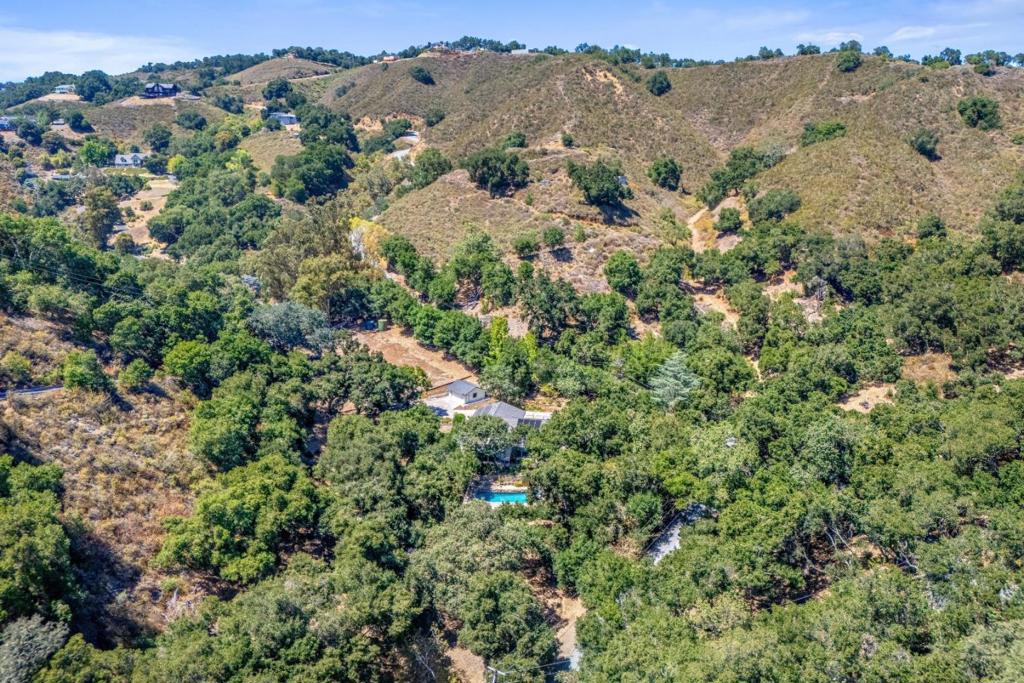main property photo 78