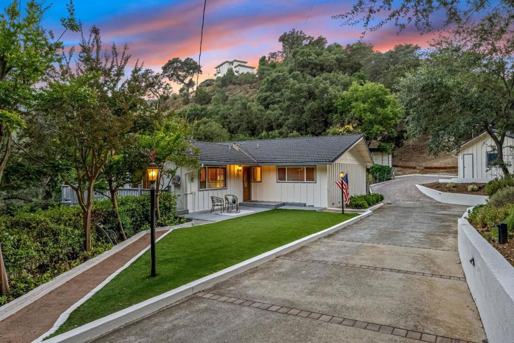 main property photo 88