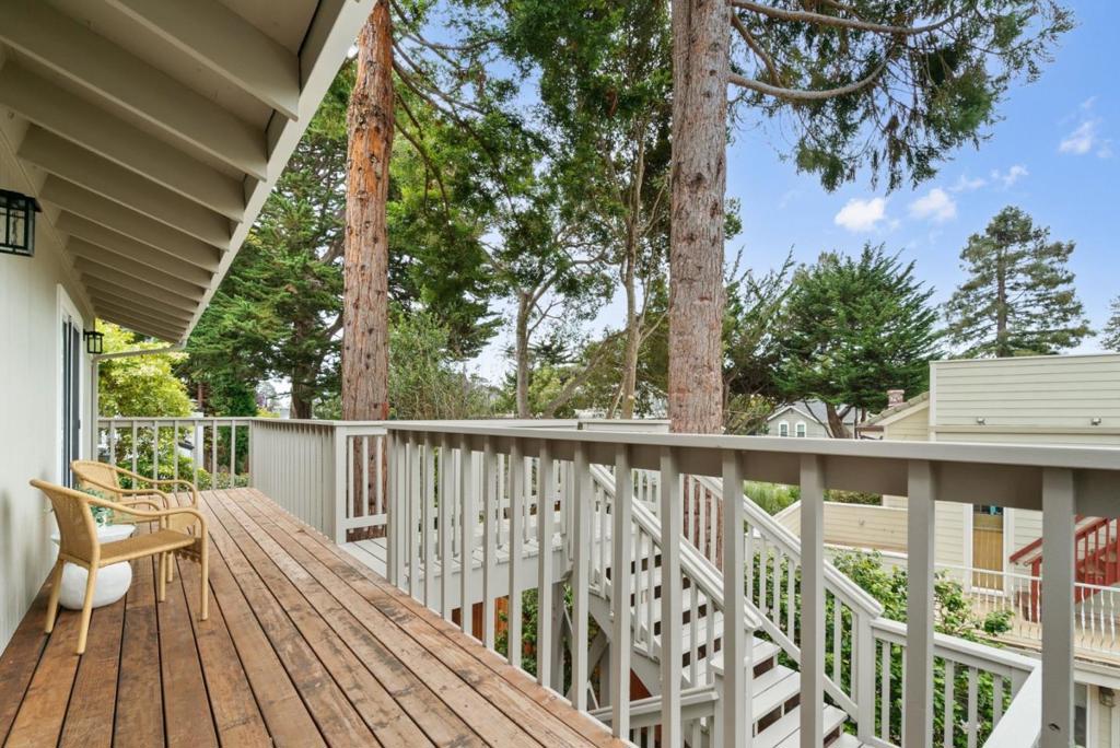main property photo 66