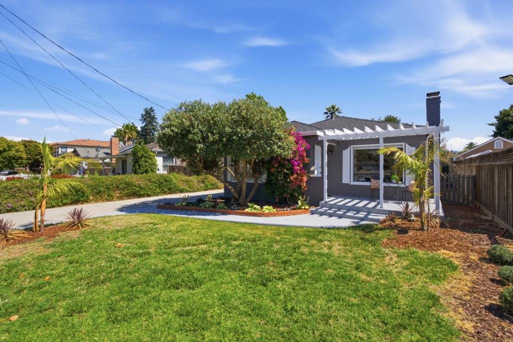 main property photo 70
