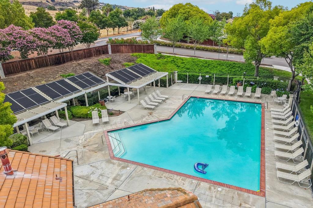 main property photo 61