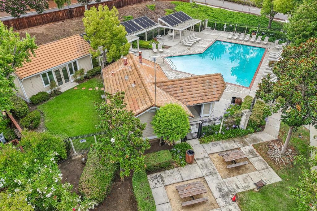 main property photo 64