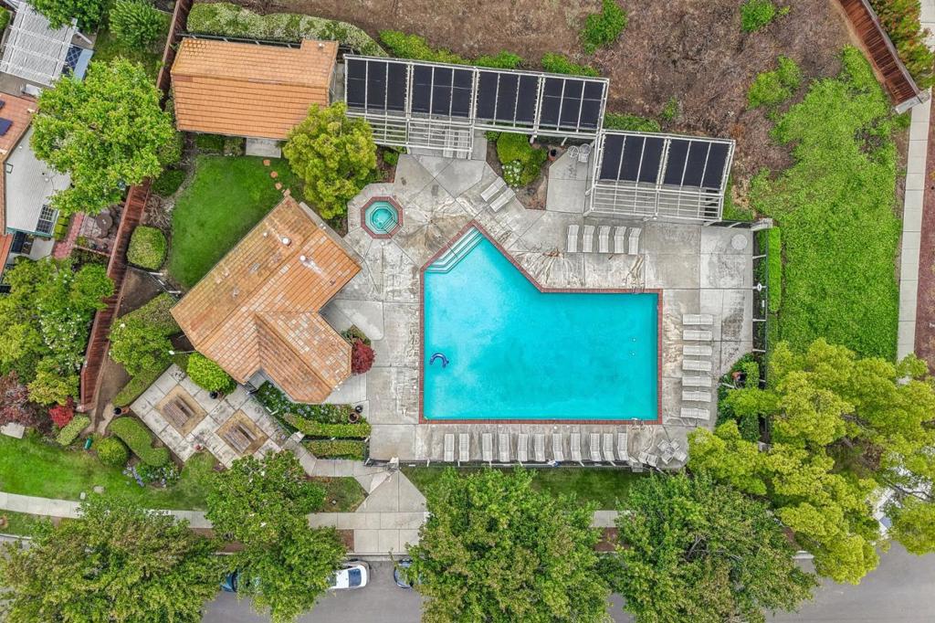 main property photo 69