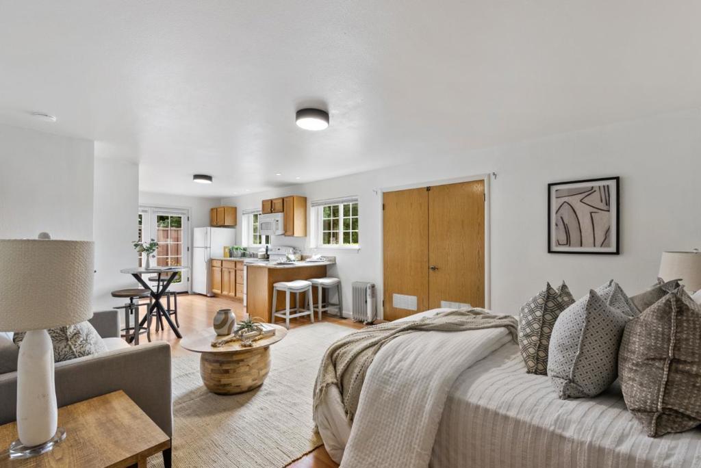 main property photo 63