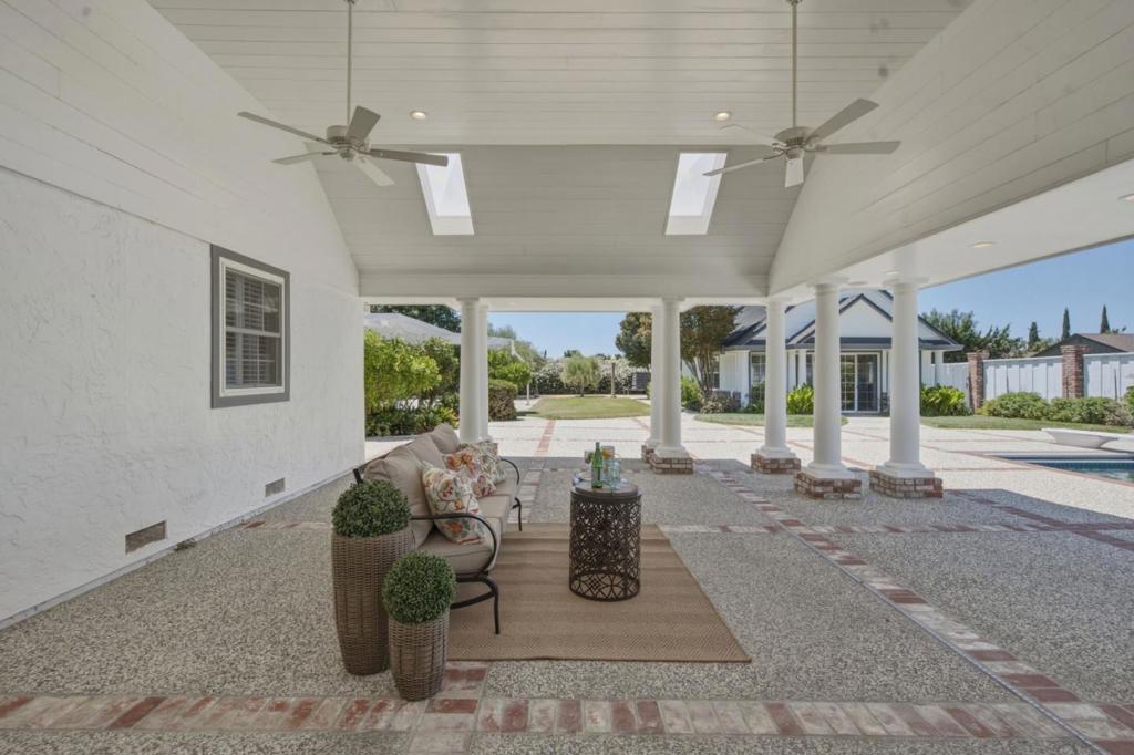 main property photo 59