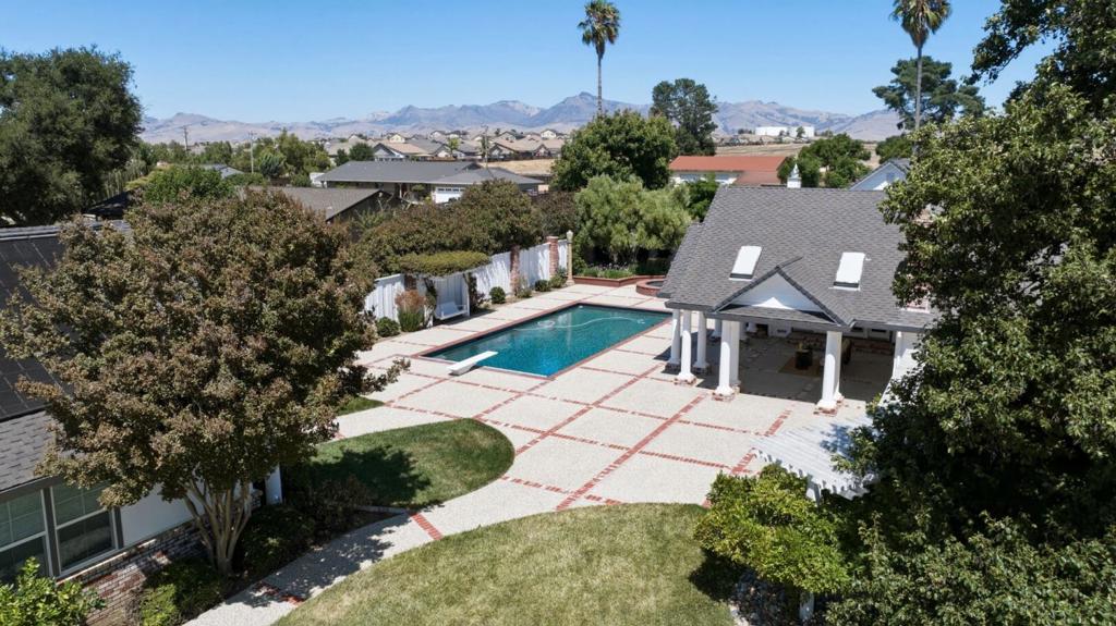 main property photo 88