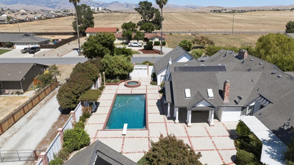 main property photo 89