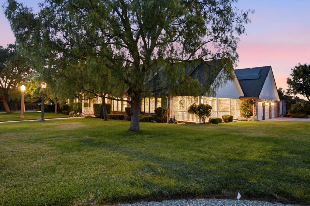 main property photo 95