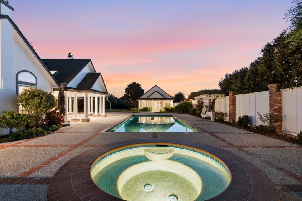 main property photo 98