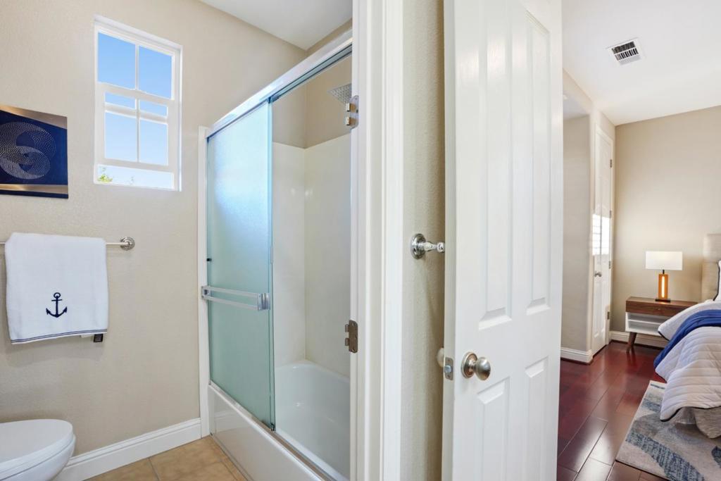 main property photo 75