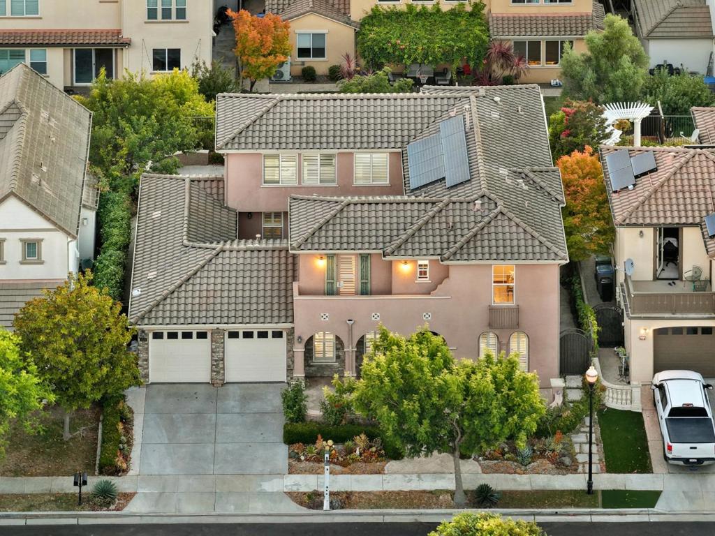 main property photo 78
