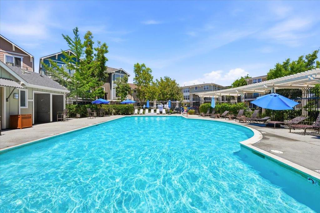 main property photo 70