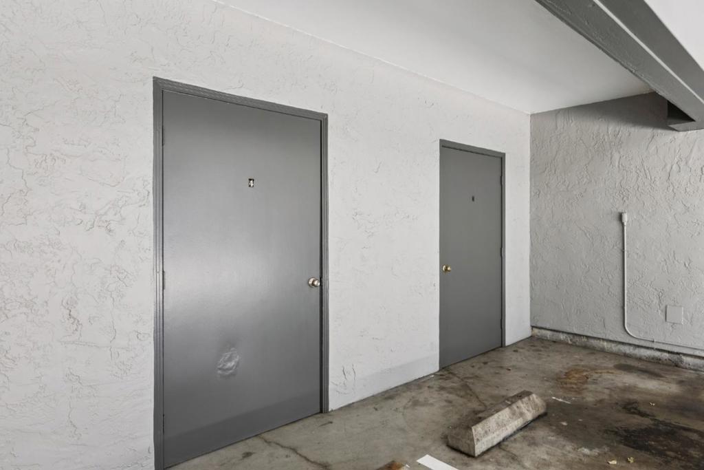 main property photo 76