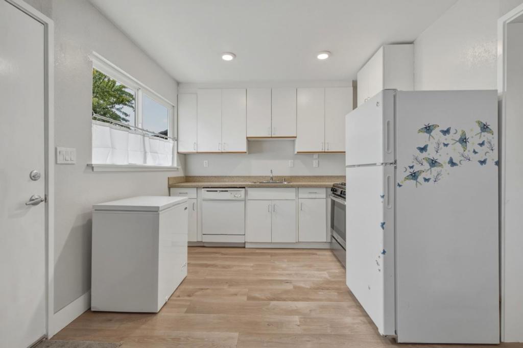 main property photo 62