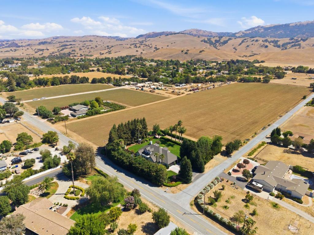 main property photo 83