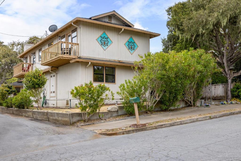main property photo 61