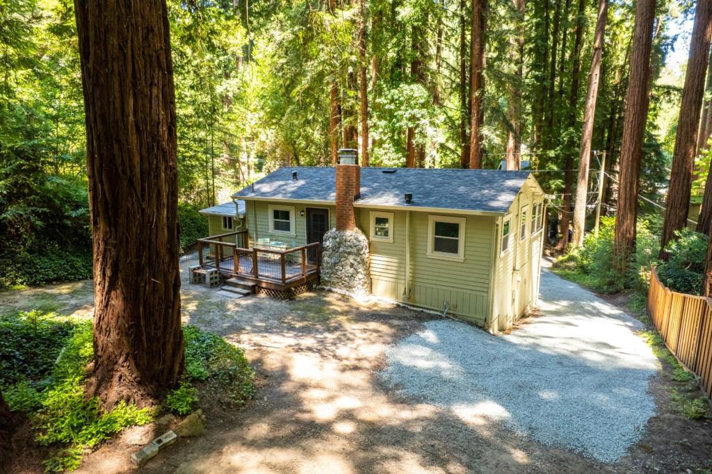 main property photo 40