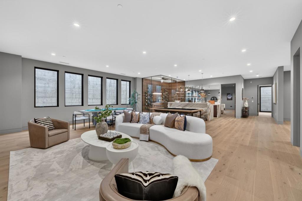 main property photo 67